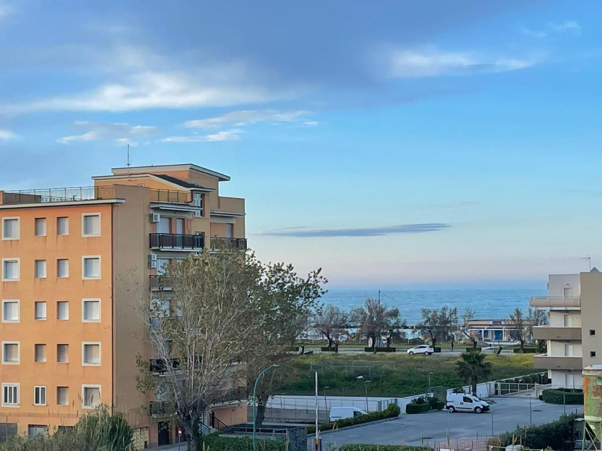 Casa Joanna 'San Salvo Marina' Apartment Marina Di Montenero Exterior foto